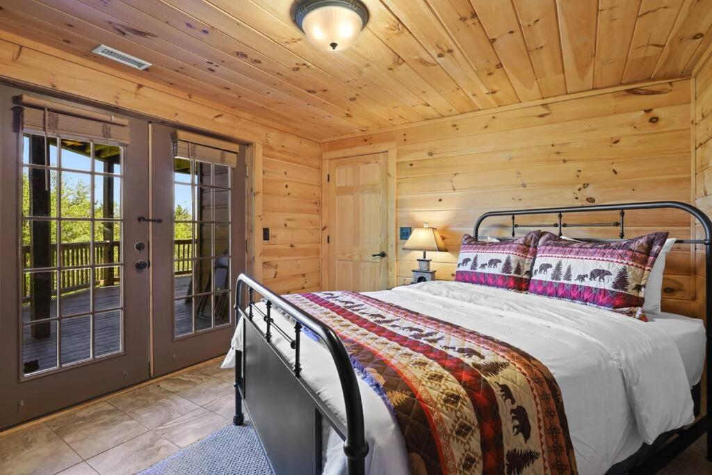 Sky High Lodge By Bk Stays. Large Cabin. Amazing Views. Game Room. Jacuzzi. Six Bedrooms. Sleeps 12 Blue Ridge Exterior foto
