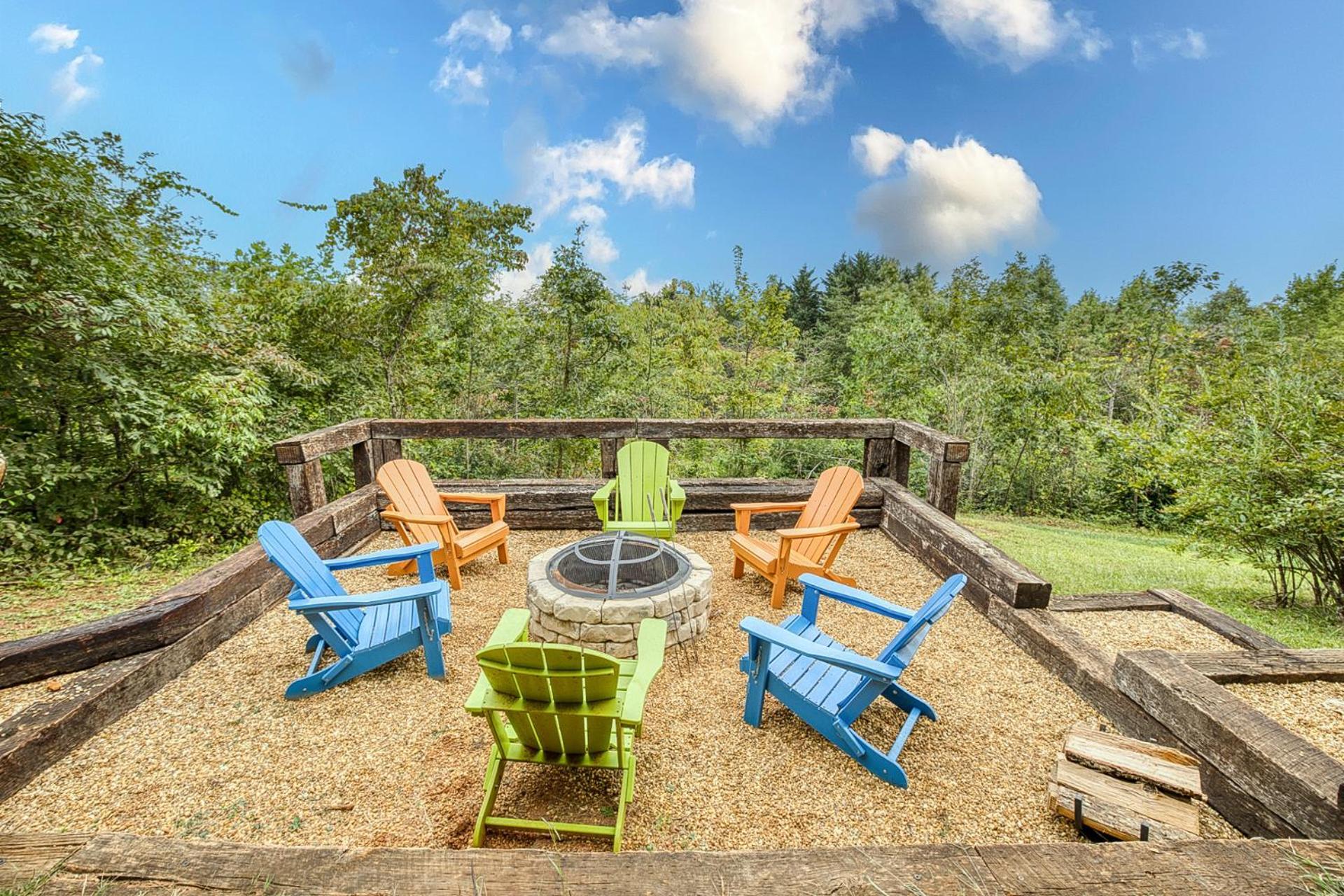 Sky High Lodge By Bk Stays. Large Cabin. Amazing Views. Game Room. Jacuzzi. Six Bedrooms. Sleeps 12 Blue Ridge Exterior foto